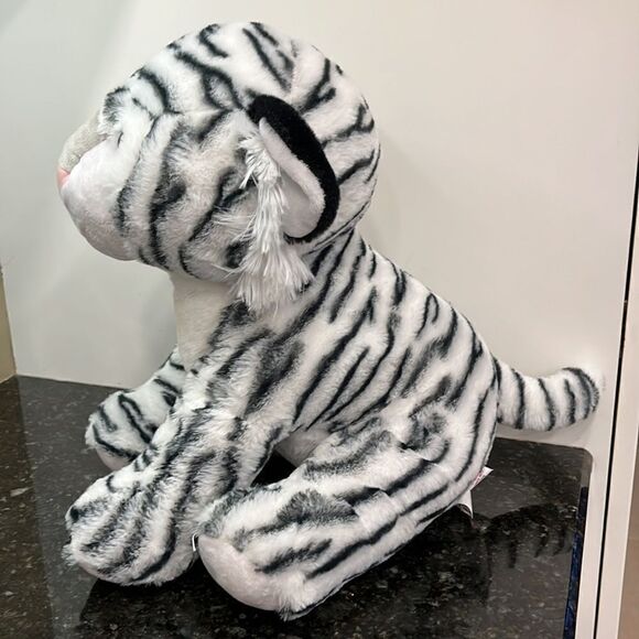 Fiesta White Tiger Blue Eyes Plush Stuffed Toy EUC 19” Large - Picture 3 of 8